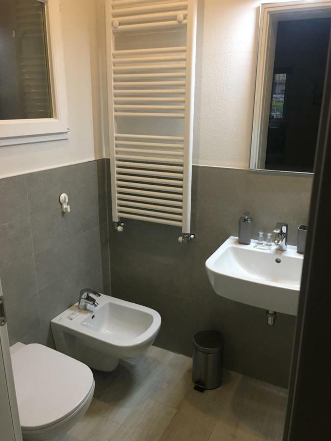 Oriani 20 Apartment Bologna Bagian luar foto